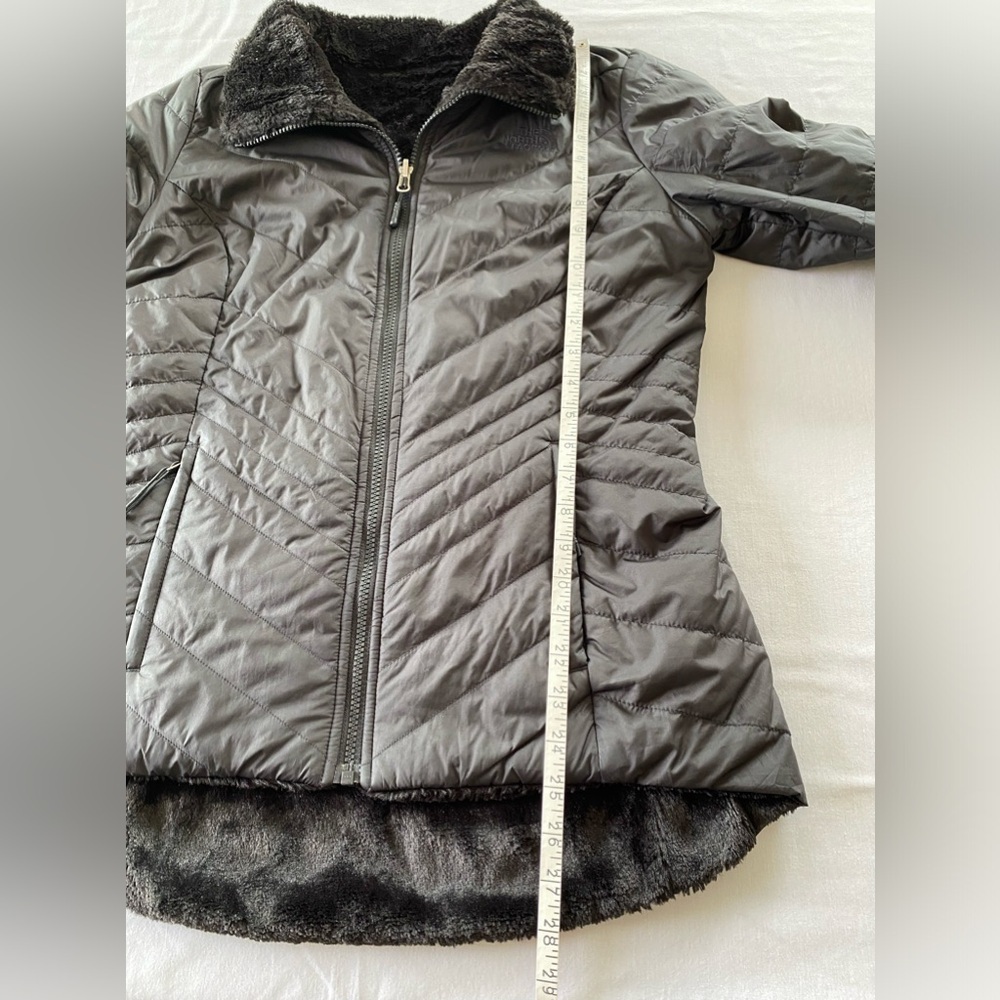 The North Face Reversible Mossbud Insulated Jacket Full Zip Faux Fur Down Black. - Picture 11 of 15